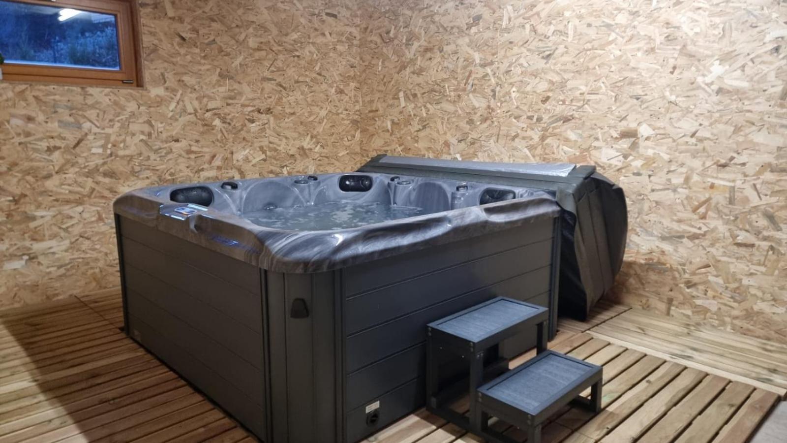 Les Randogodilleurs Avec Jacuzzi A 2Kms Des Pistes Et 350M Du Theatre Du Peuple ! Villa Bussang Buitenkant foto