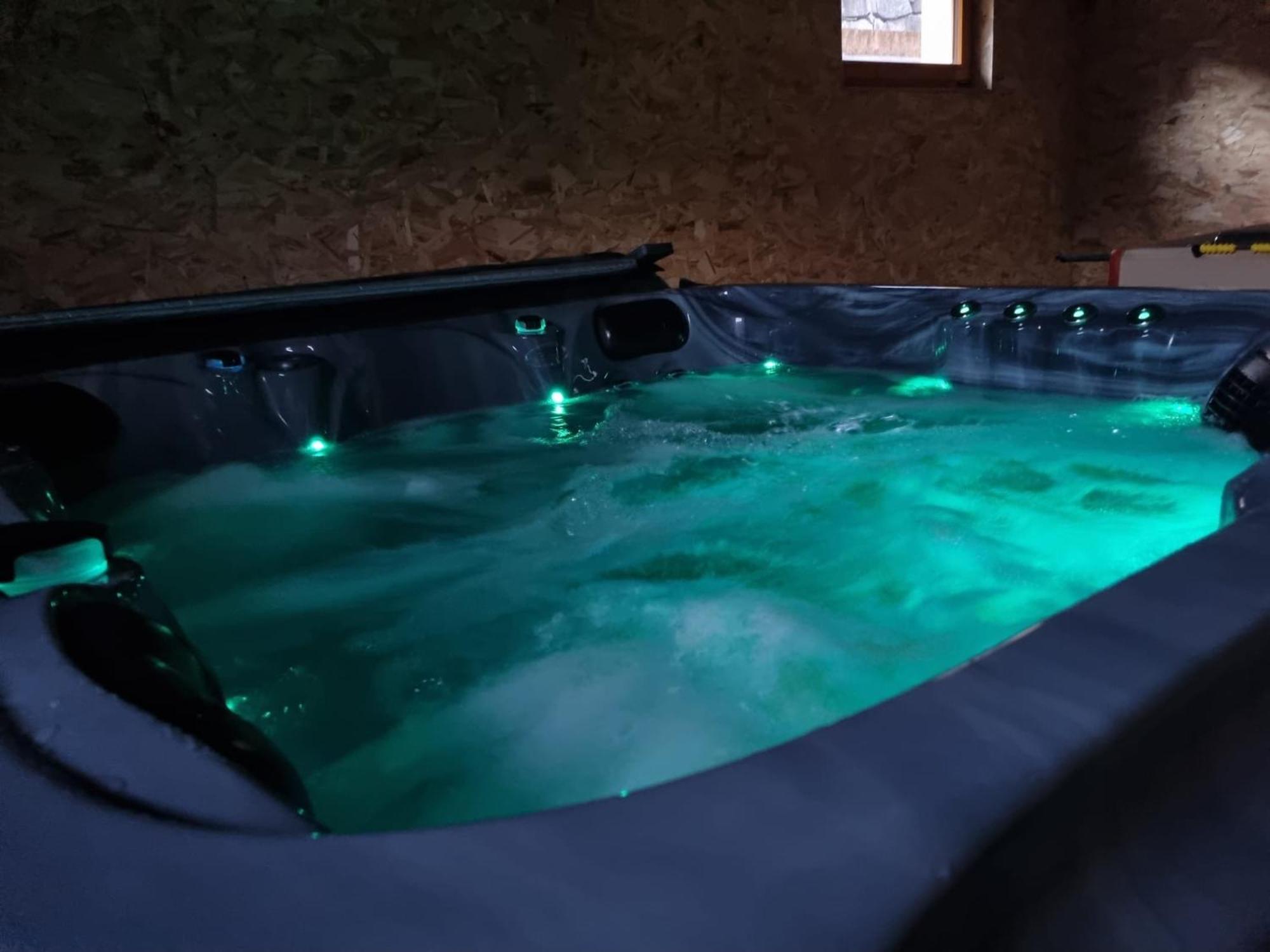 Les Randogodilleurs Avec Jacuzzi A 2Kms Des Pistes Et 350M Du Theatre Du Peuple ! Villa Bussang Buitenkant foto